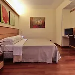 Hotel Western Dei Cavalieri 4*