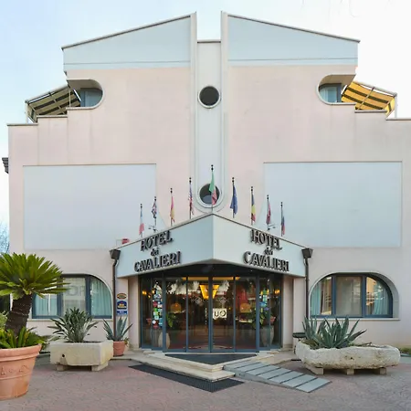Отель Western Dei Cavalieri 4*