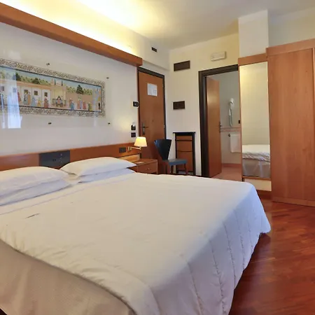 Hotel Western Dei Cavalieri