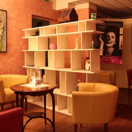 Szálloda Western Dei Cavalieri 4*
