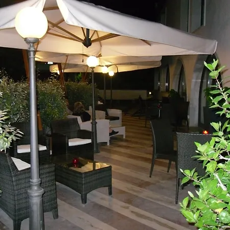 Hotel Western Dei Cavalieri 4*