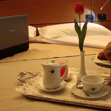 Western Dei Cavalieri Hotell 4*