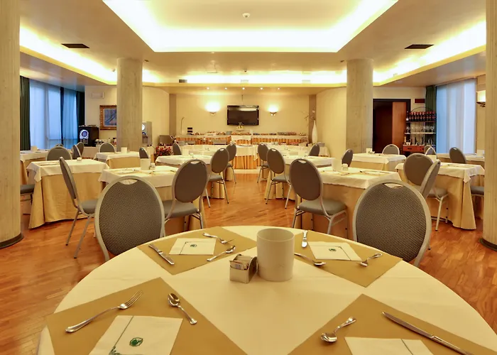 ホテル ベストウエスタン デイ カヴァリエリ